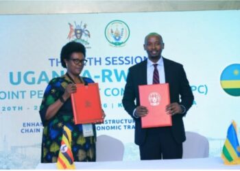 Rwanda, Uganda sign four cooperation deal ls at Kampala talks