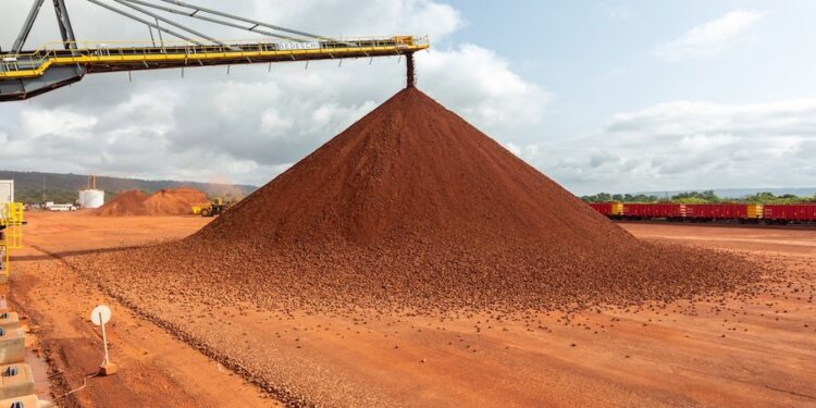 Guinea agrees payout to EGA for bauxite trade to resume