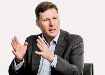 Diamond industry misjudged threat from lab-grown gems, Anglo American CEO says